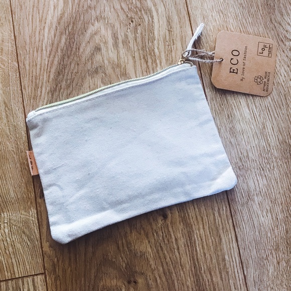 Pineapple Summer Tan Zipper Travel Makeup Case NWT - Picture 3 of 3